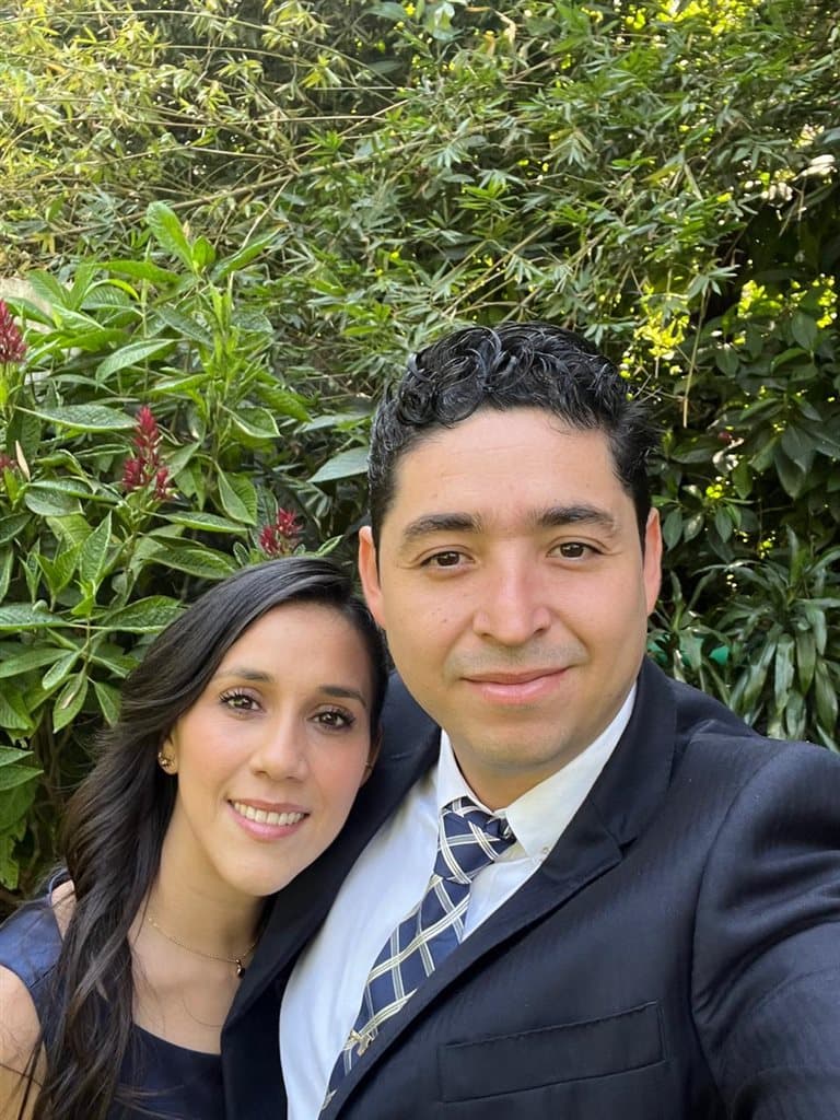 Federico Ramírez y Carala Barajas, fundadores de Vallarta Extended Stays