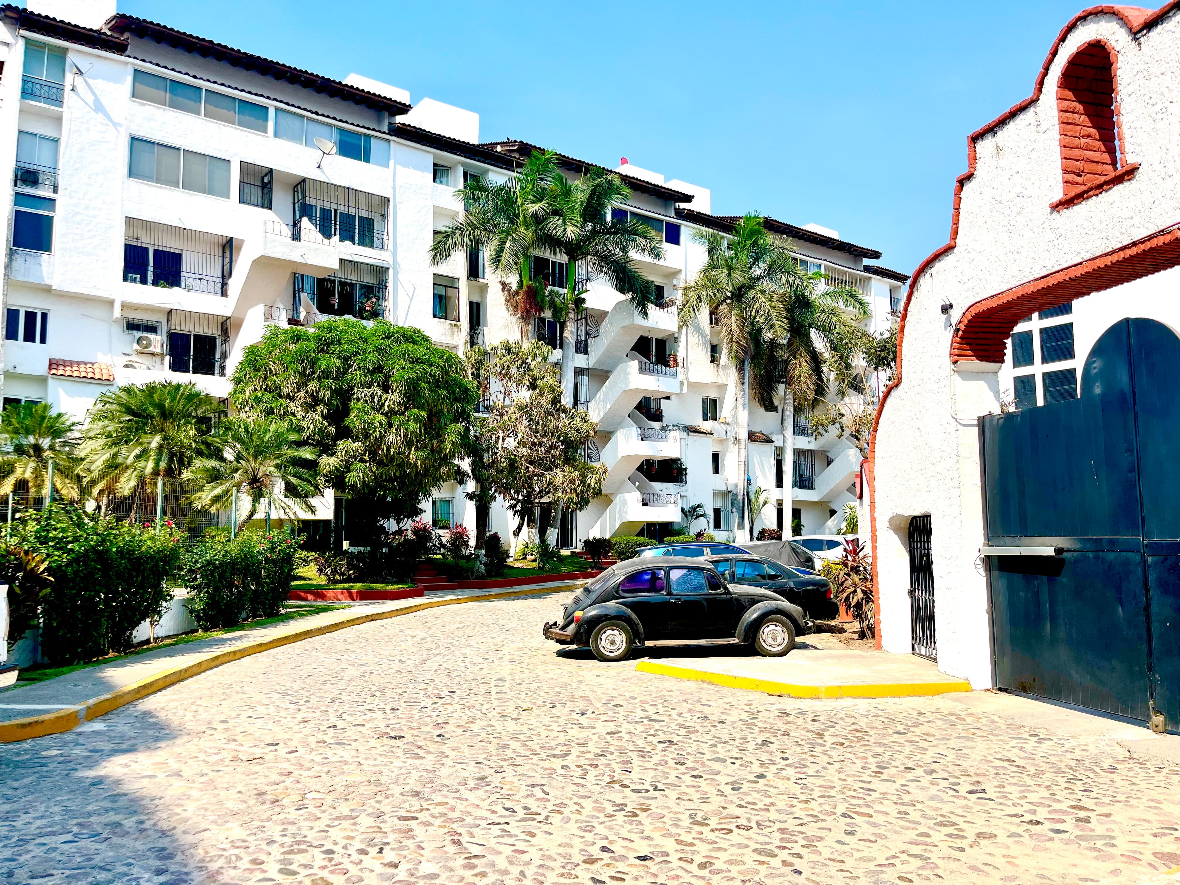 Exterior del edificio de Mangos